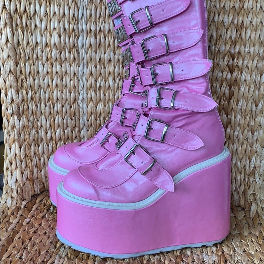 ❣️Sold❣️Pink Demonia Trinity Knee High Boots 8M - Picture 2 of 8
